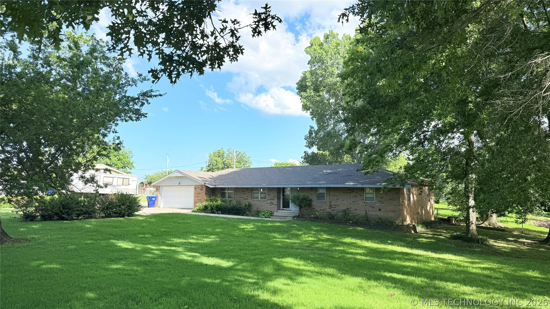 5415 E 35th Street S Property Photo 5