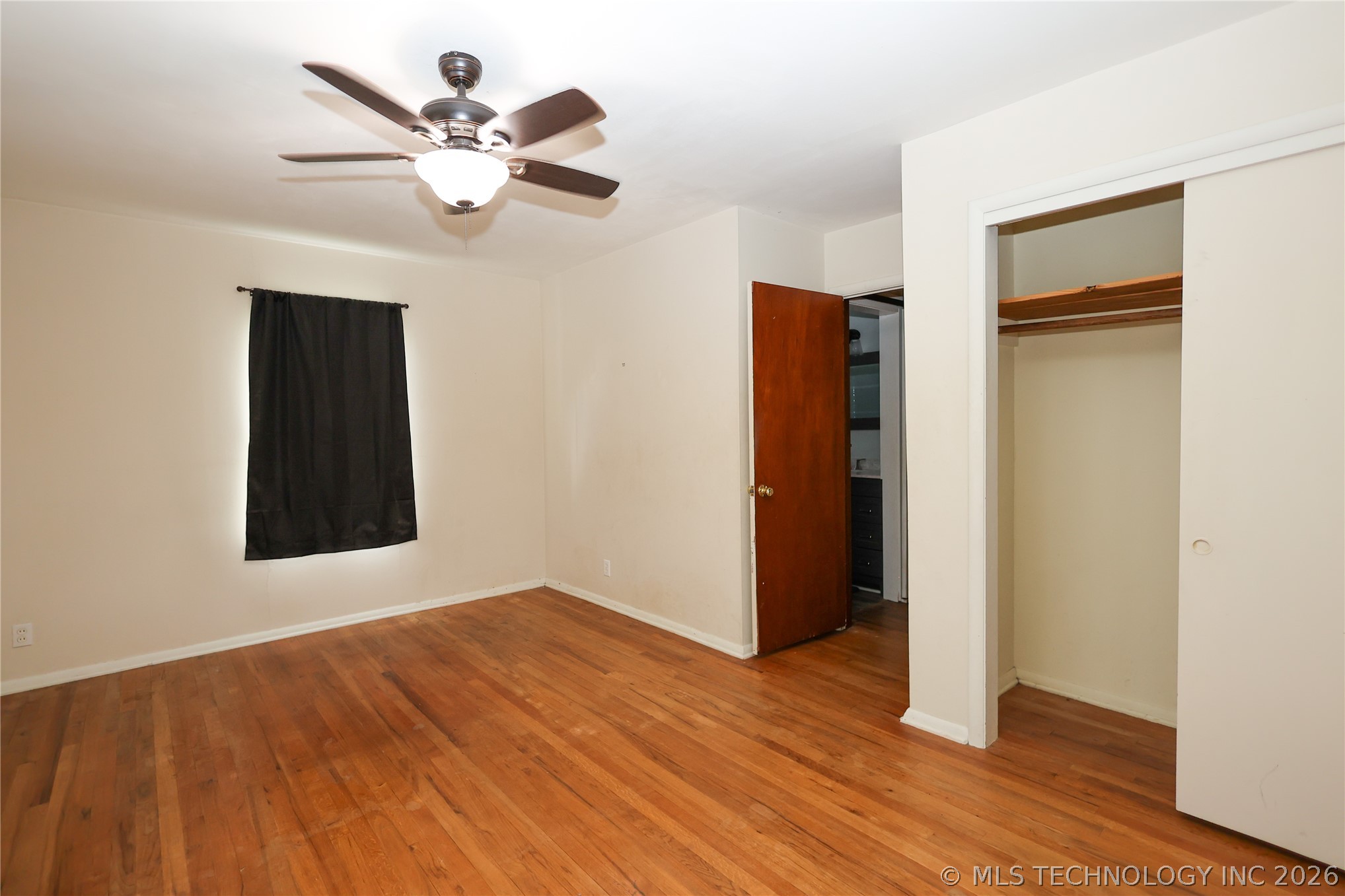 502 W 17th Property Photo 11