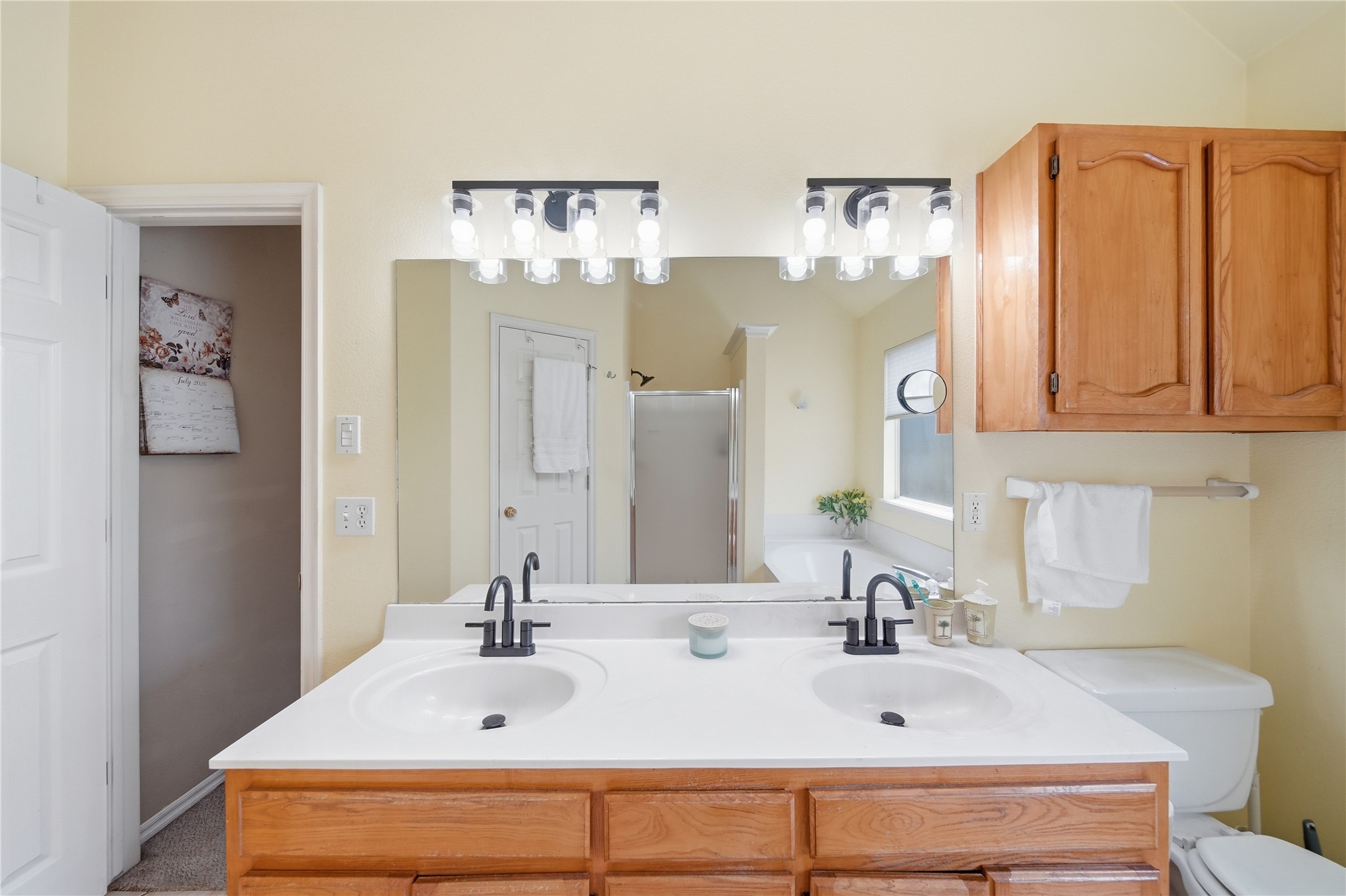 5313 S Maple Place Property Photo 14