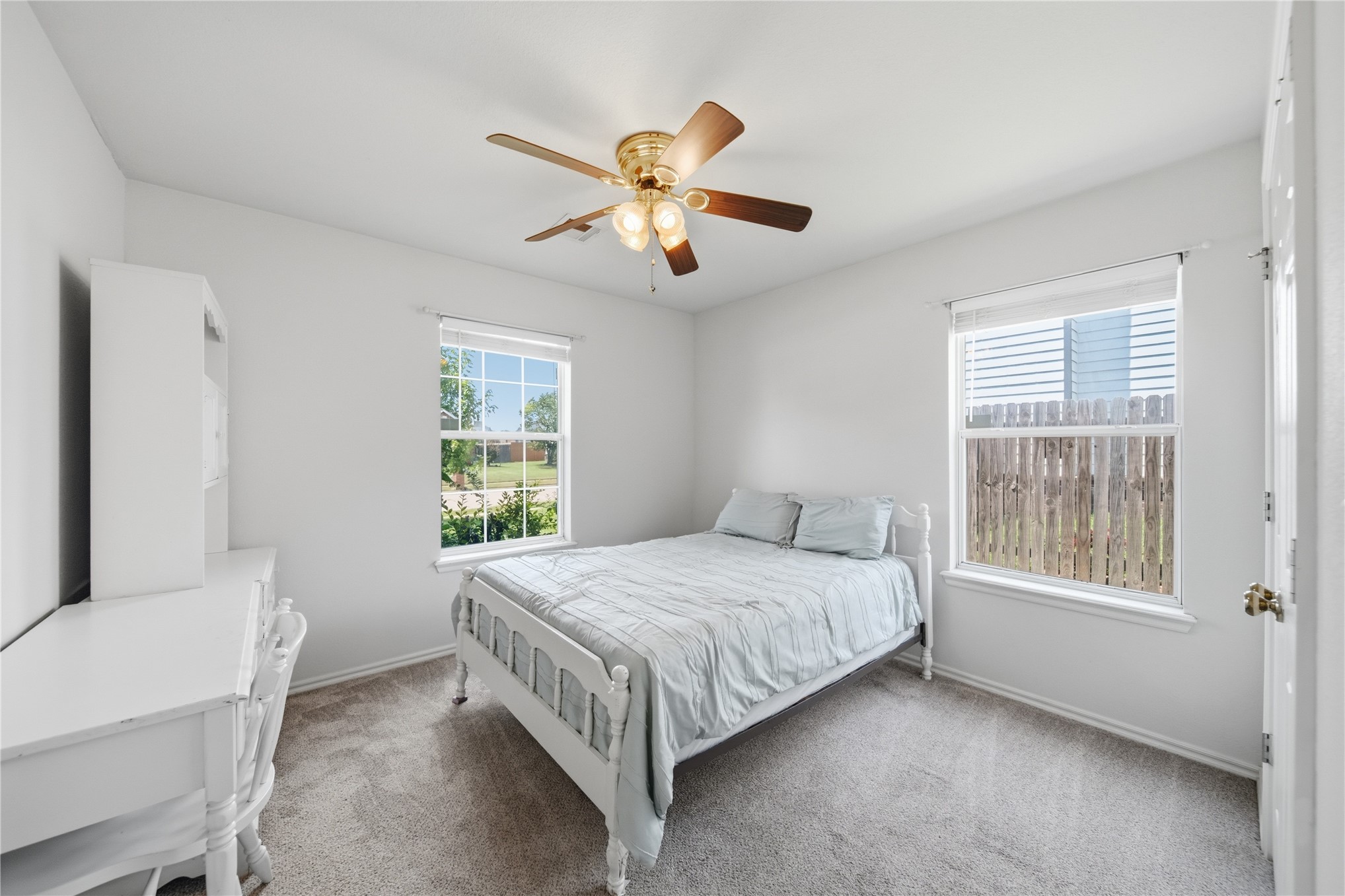 5313 S Maple Place Property Photo 17