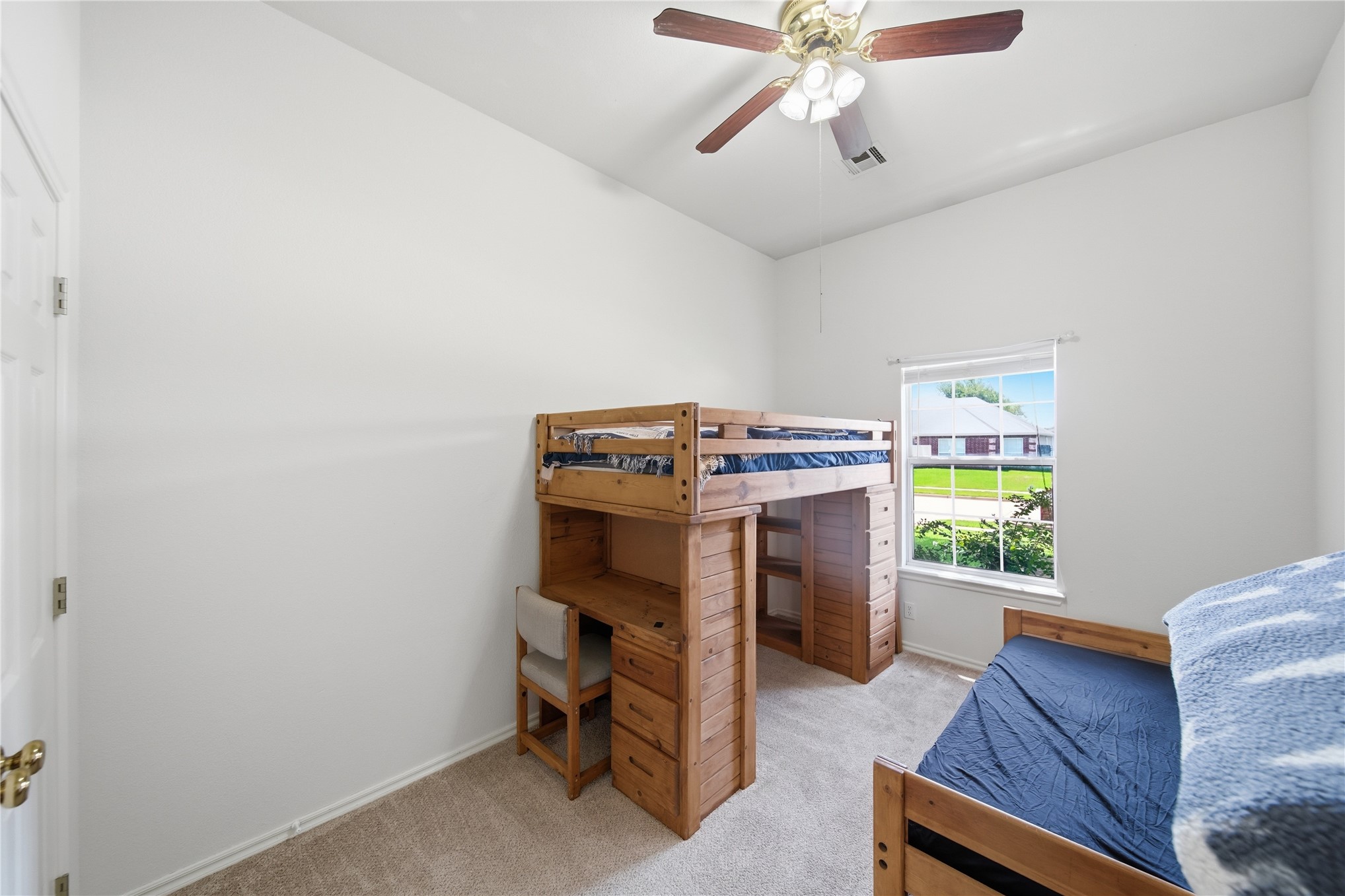 5313 S Maple Place Property Photo 18