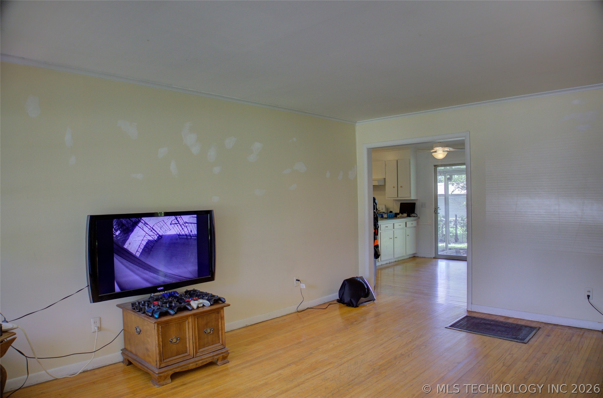 5309 E 4th Place Property Photo 5