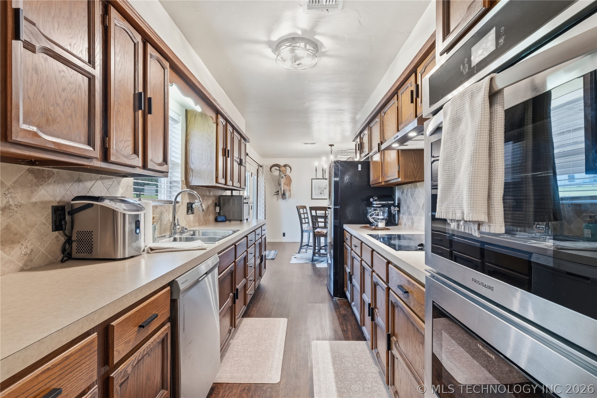 4081 S 4270 Road Property Photo 7