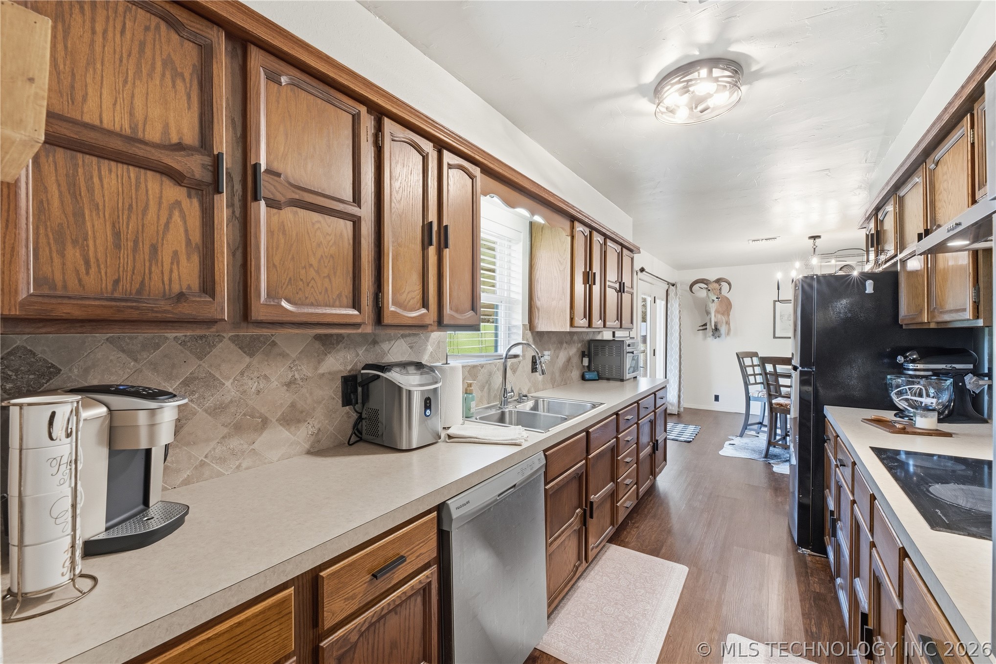 4081 S 4270 Road Property Photo 9