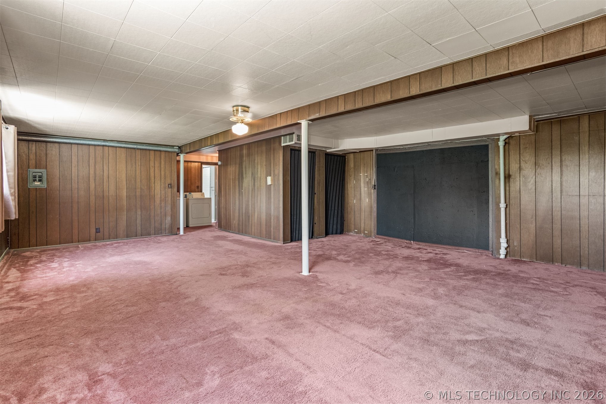 2219 N Main Street Property Photo 6