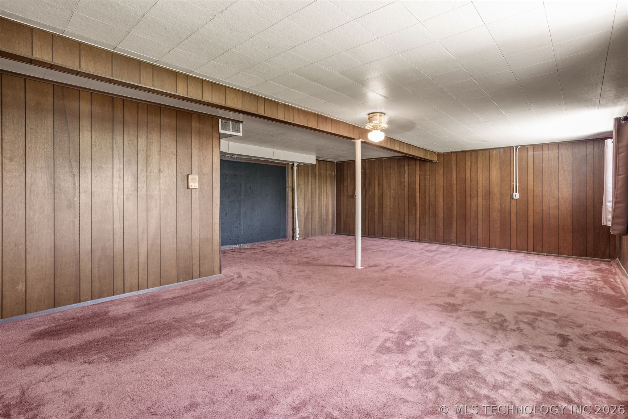 2219 N Main Street Property Photo 31