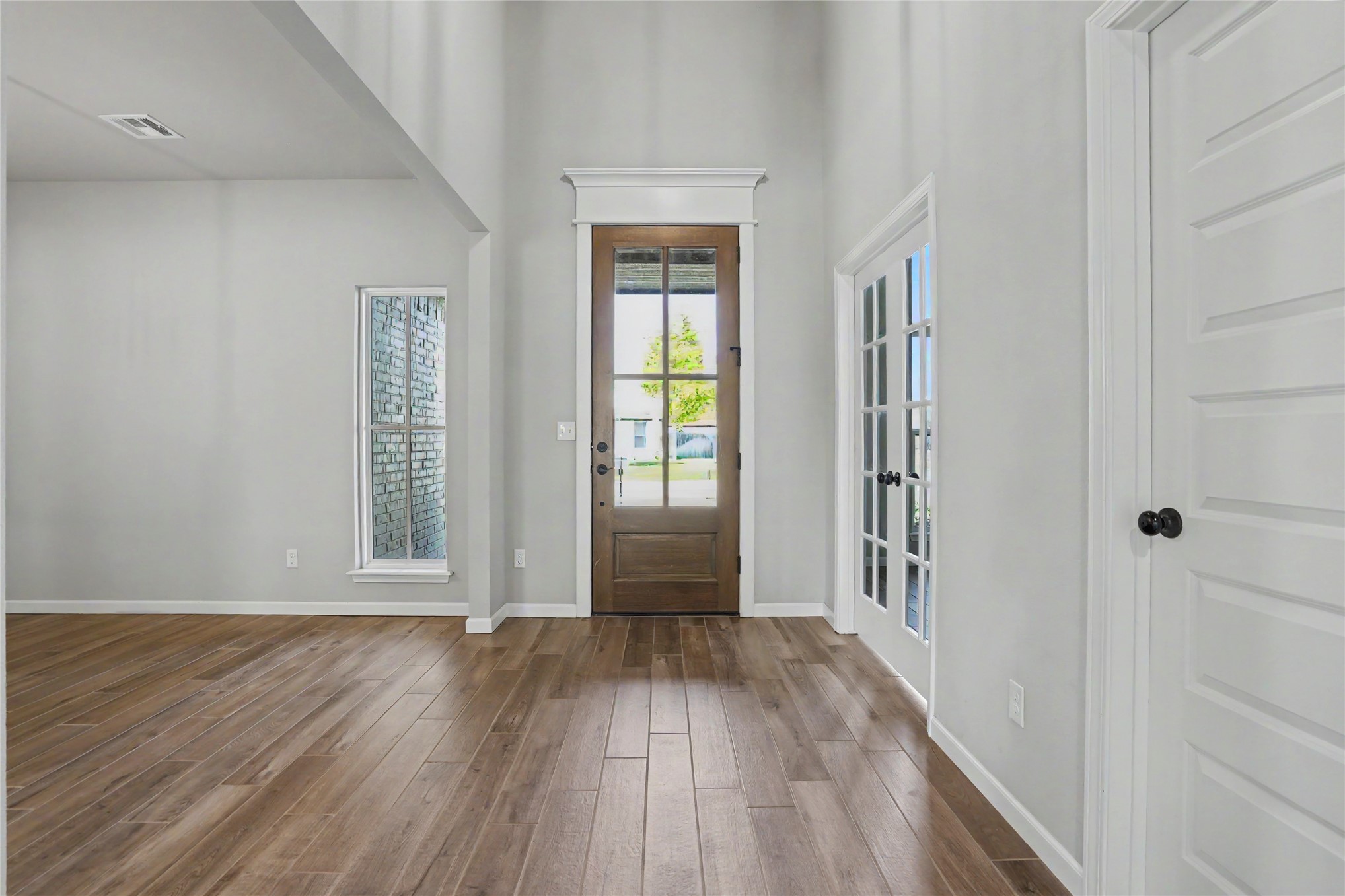 7009 E Oakland Street Property Photo 4