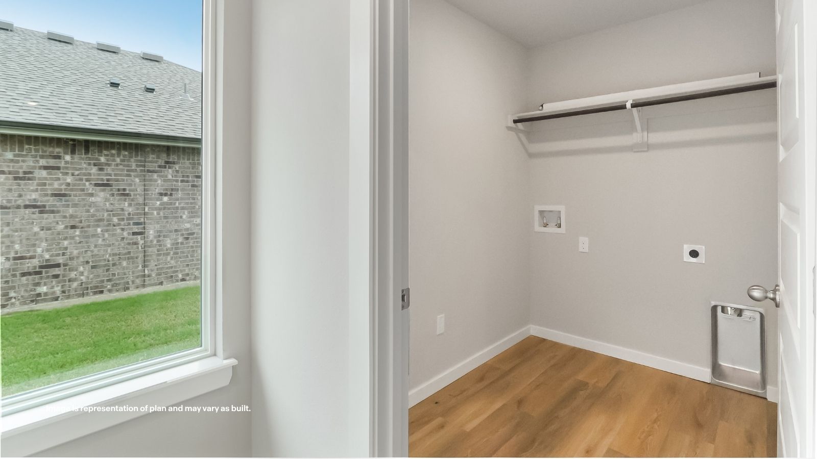 2011 E San Antonio Street Property Photo 11