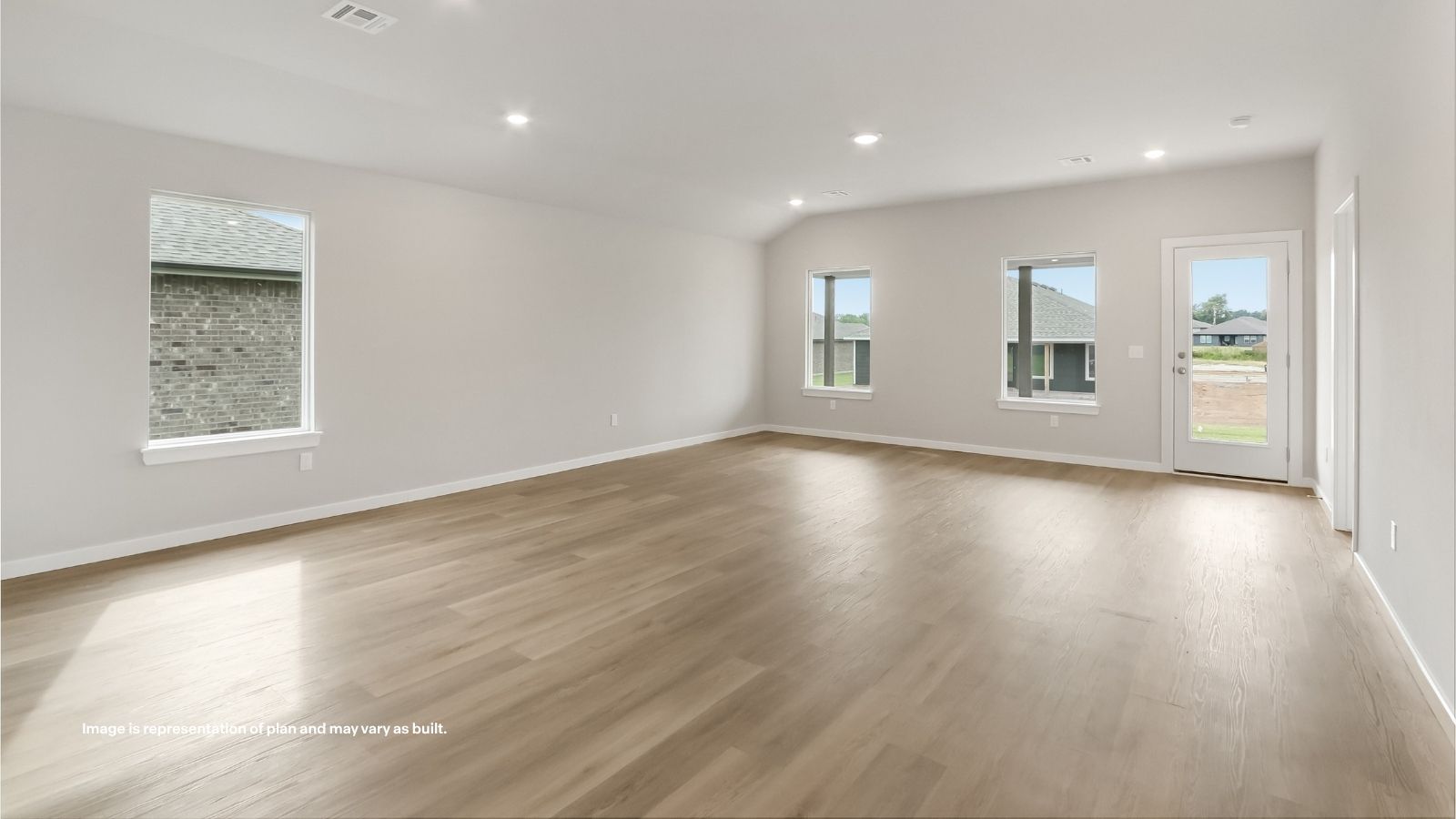 2011 E San Antonio Street Property Photo 12