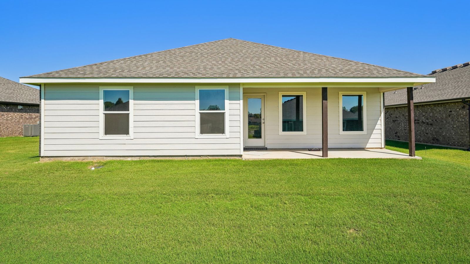2011 E San Antonio Street Property Photo 21