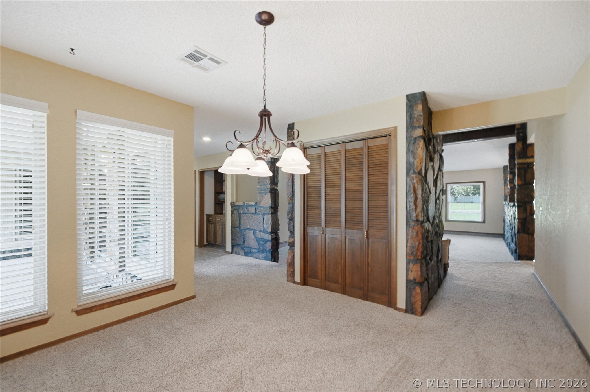10921 N 110th East Avenue Property Photo 8