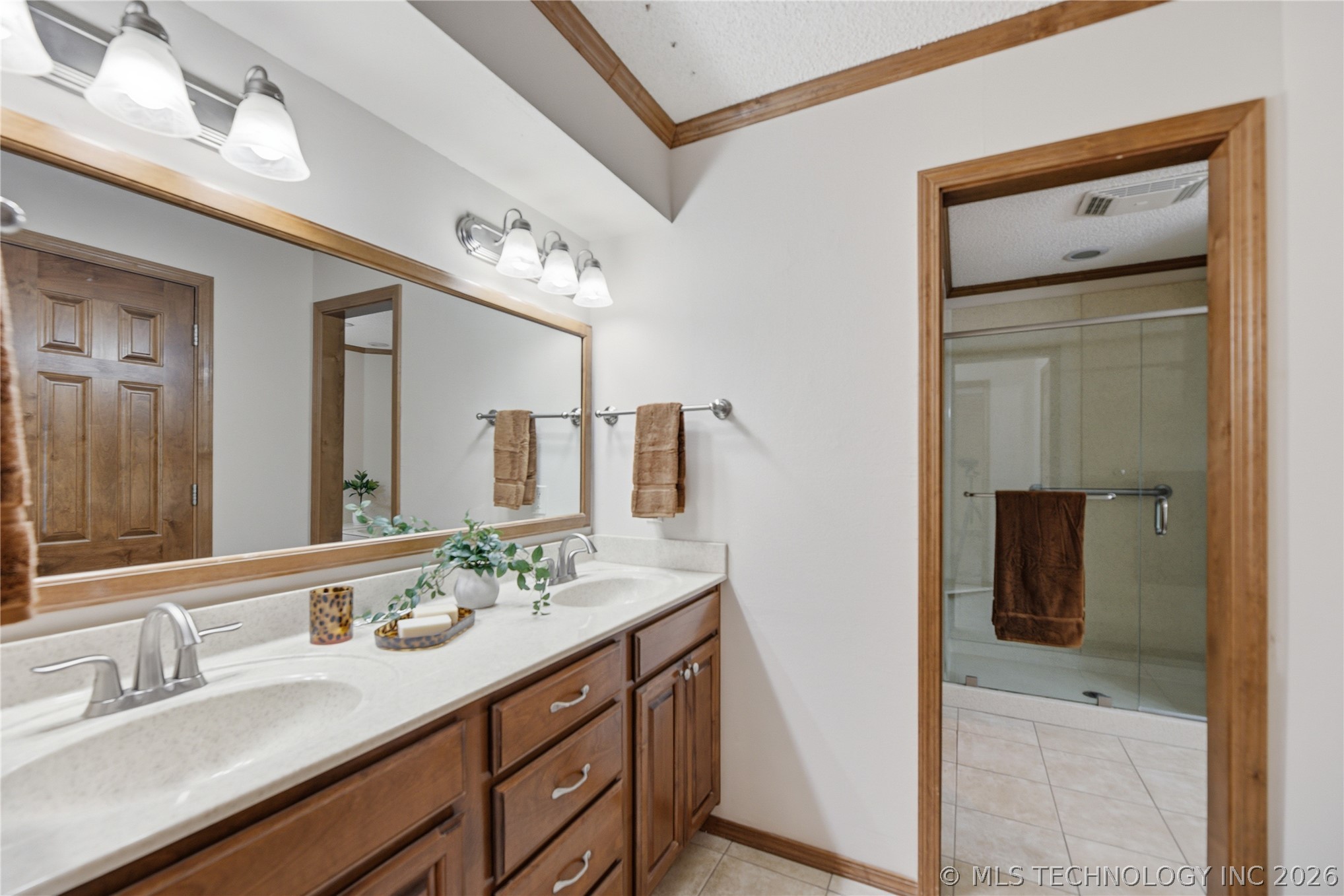 10921 N 110th East Avenue Property Photo 18