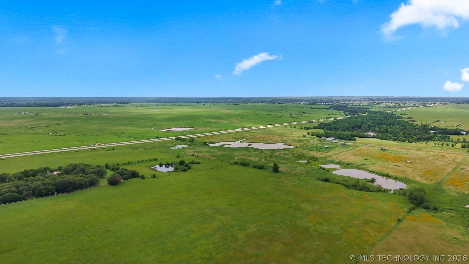 15985 Hwy 75 Property Photo 1