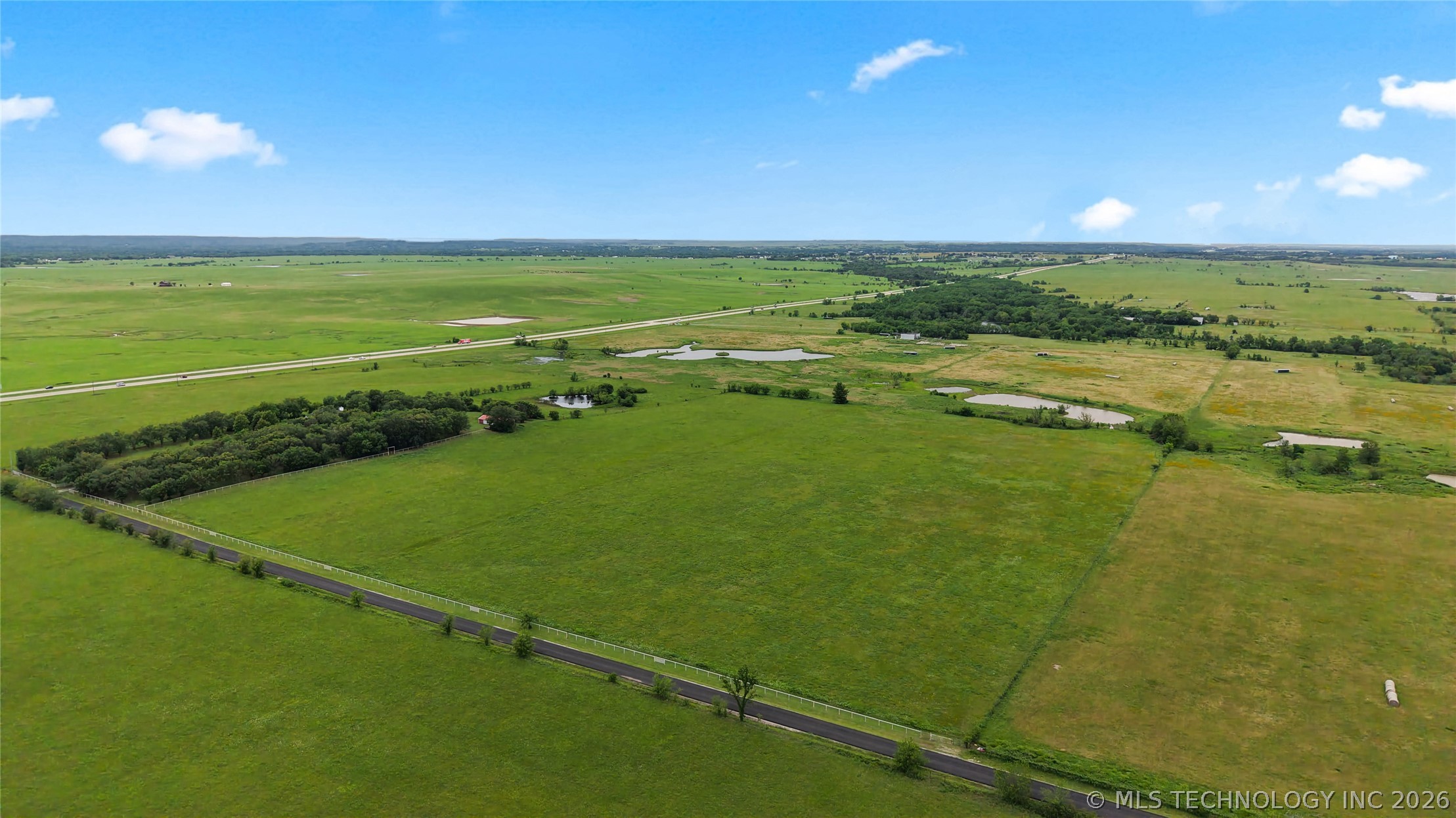 15985 Hwy 75 Property Photo 7