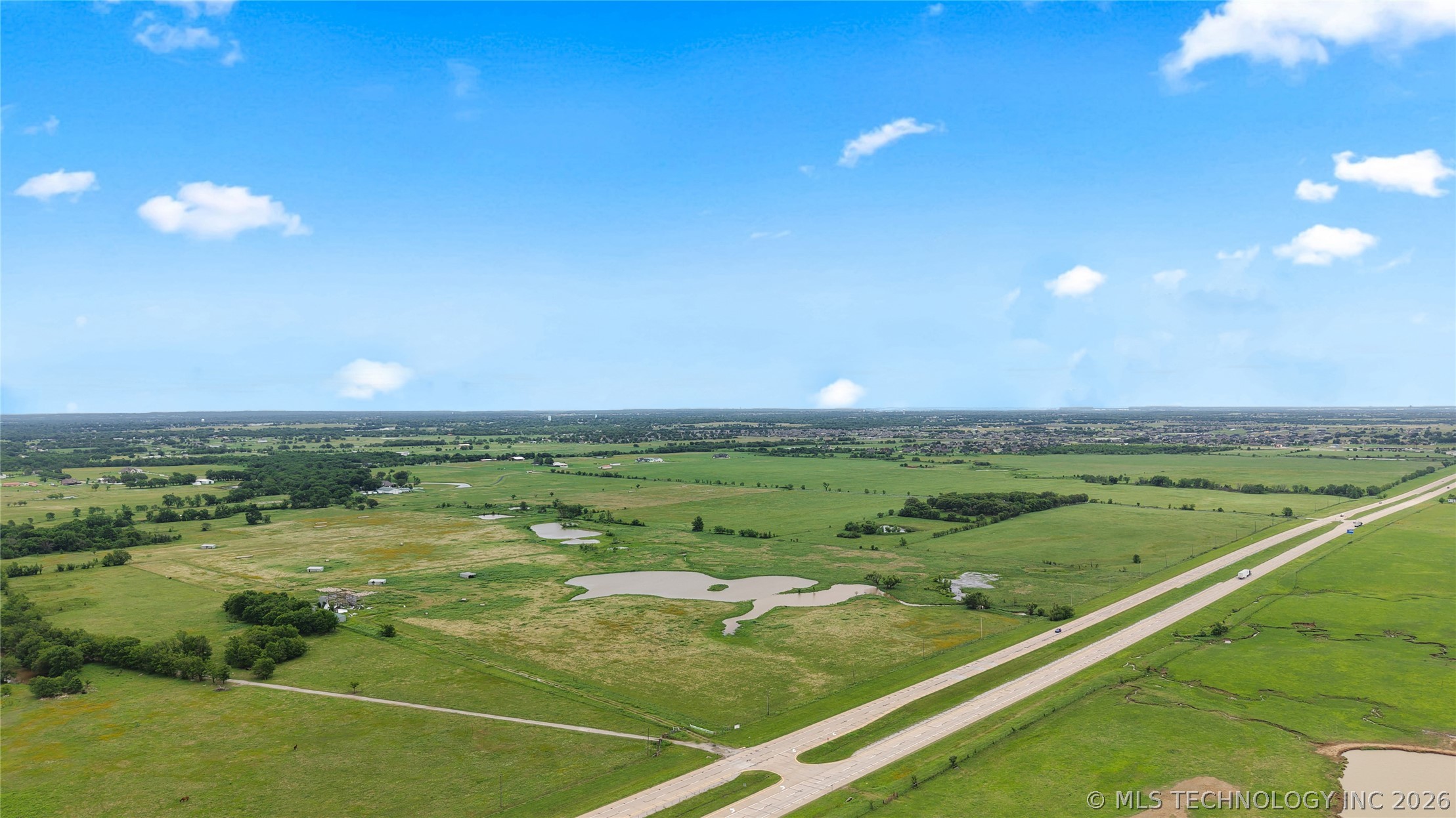 15985 Hwy 75 Property Photo 9