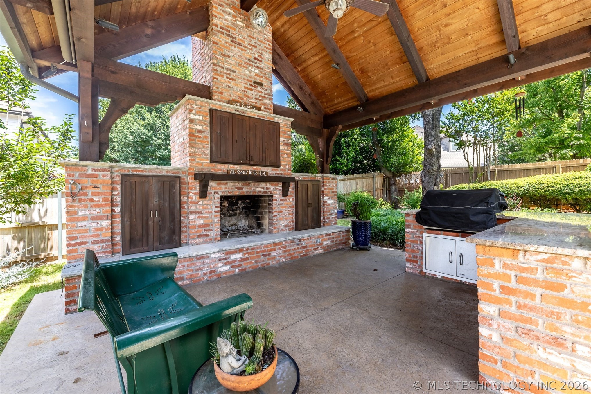 10329 S Granite Avenue Property Photo 7