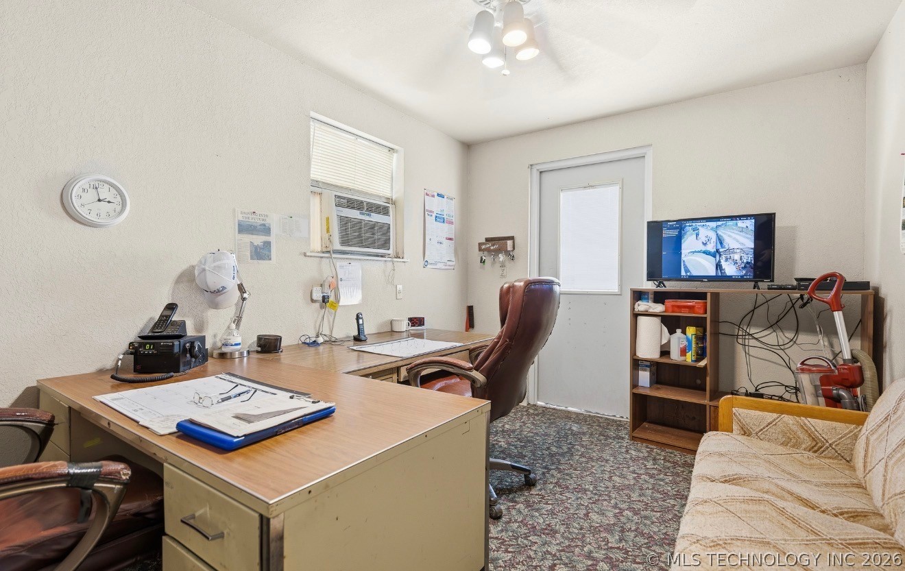 7864 Brock Property Photo 4