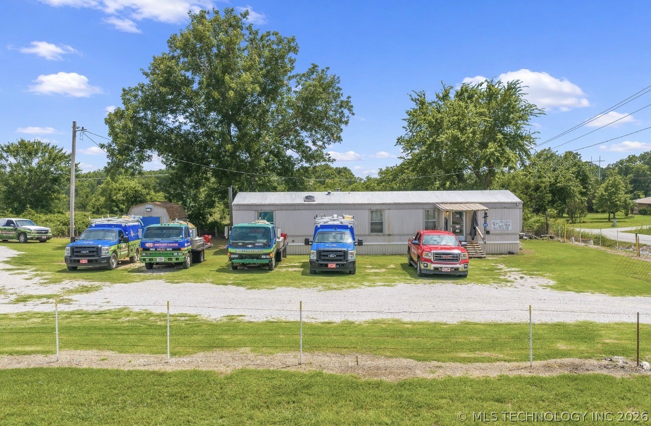 7864 Brock Property Photo 9