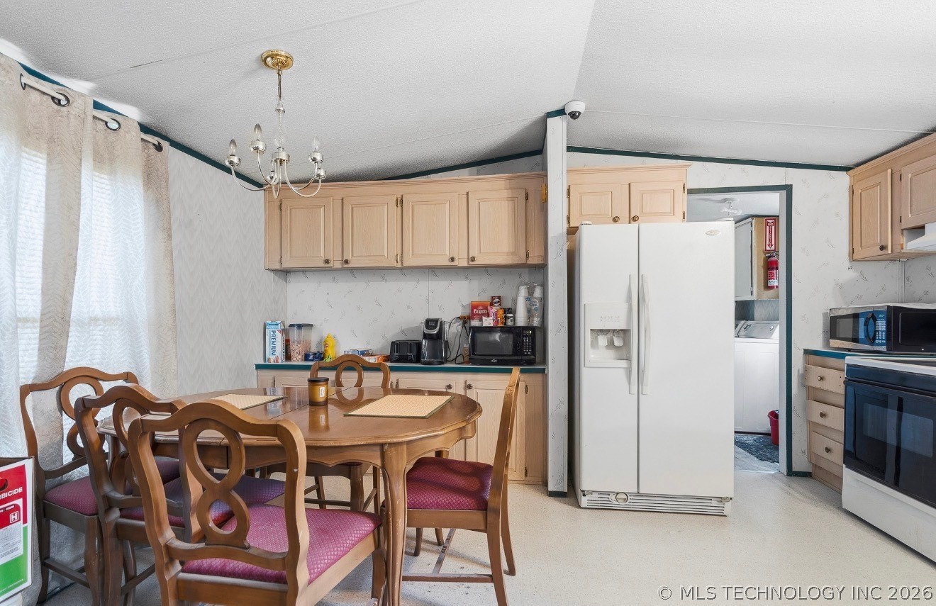 7864 Brock Property Photo 12