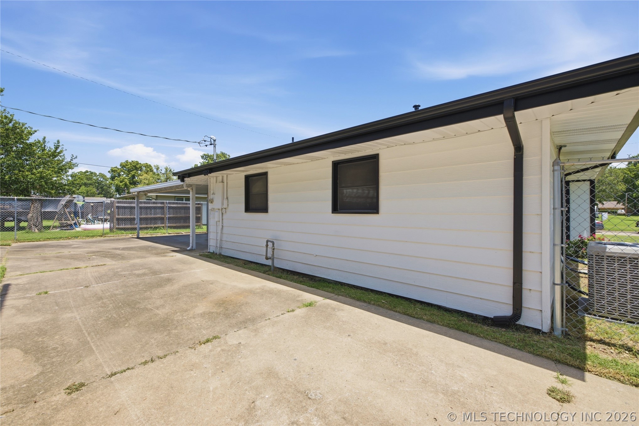 501 Warwick Drive Property Photo 30