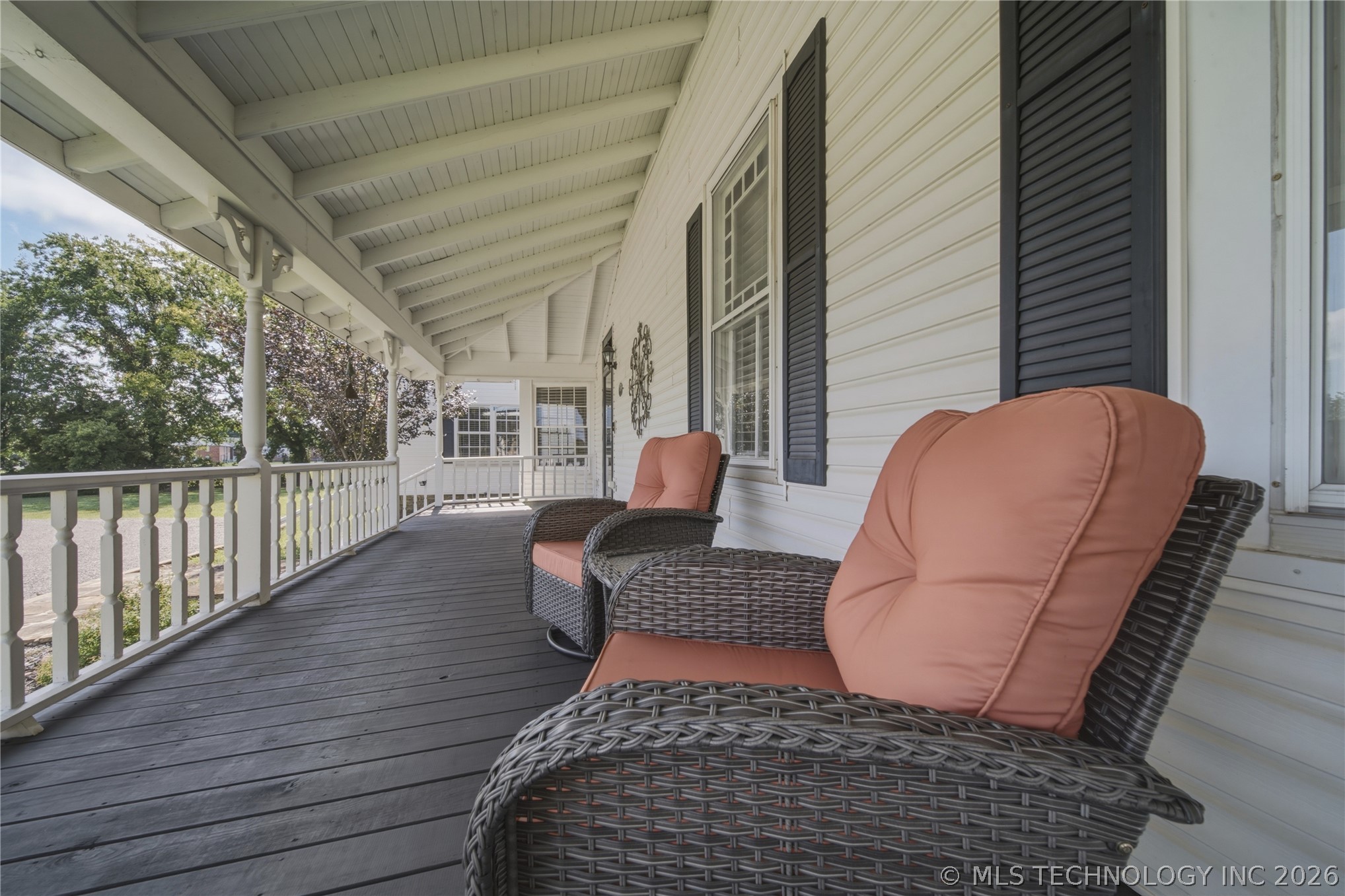 14 E Smith Avenue Property Photo 6