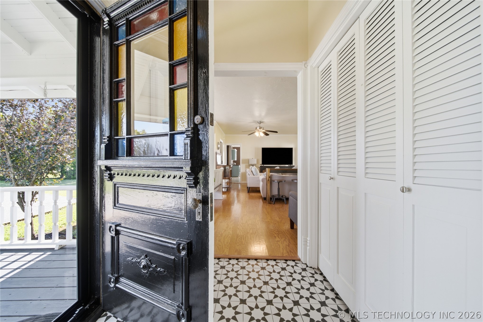 14 E Smith Avenue Property Photo 7