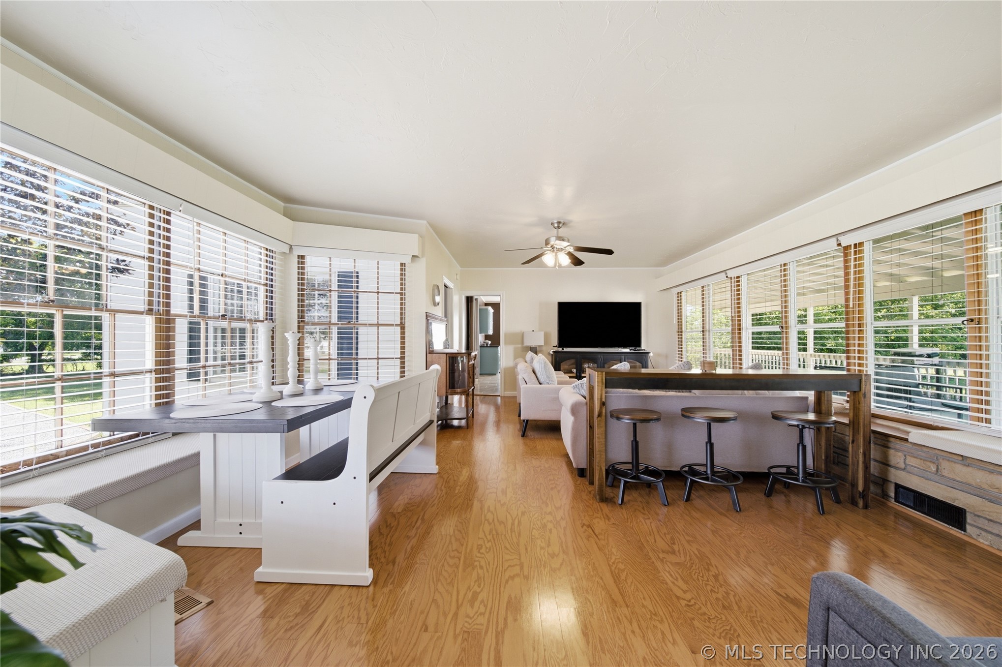 14 E Smith Avenue Property Photo 9
