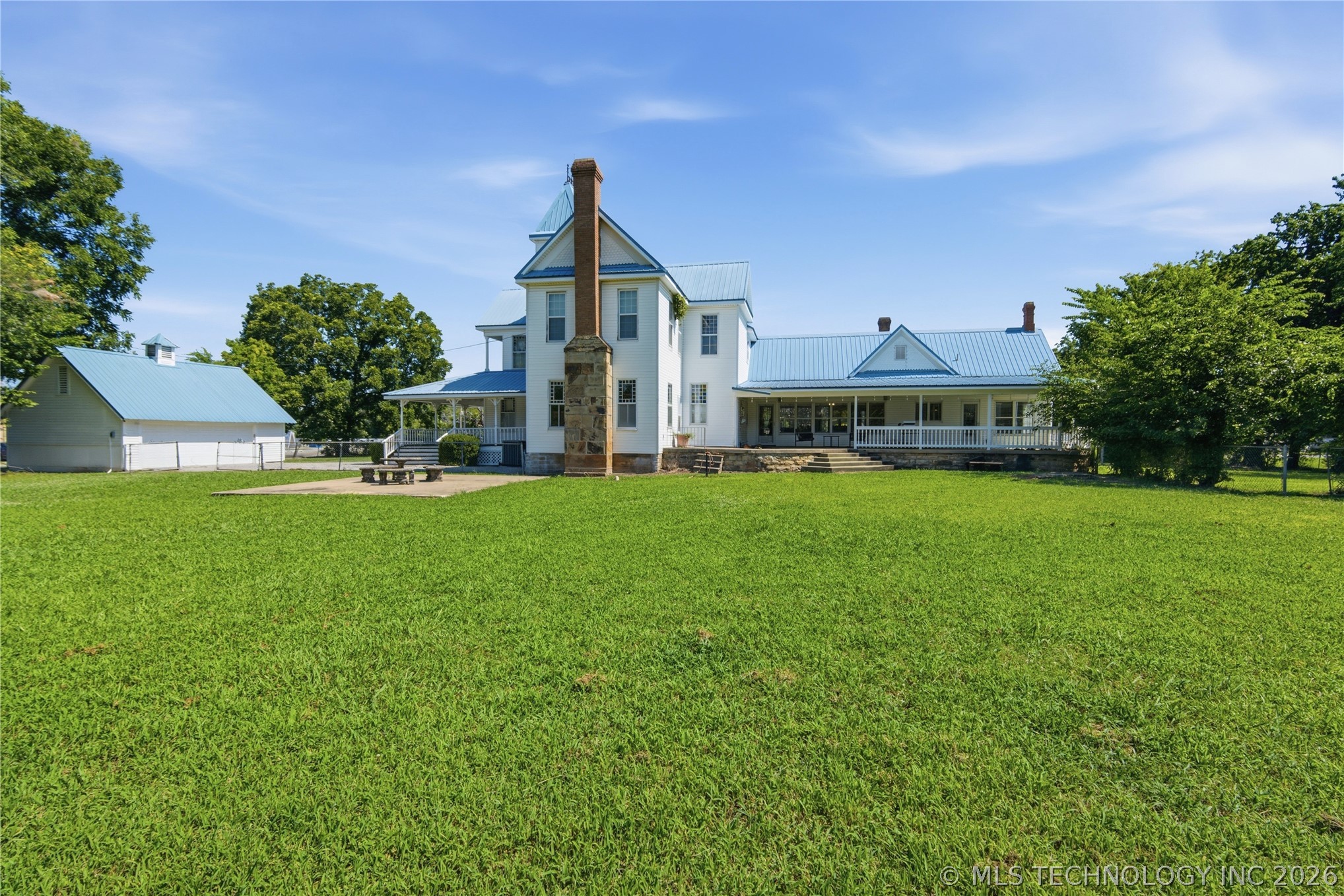 14 E Smith Avenue Property Photo 72