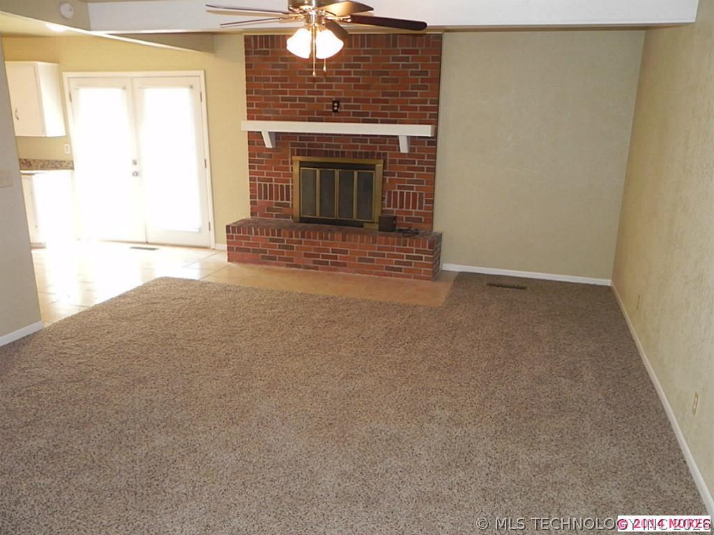 7827 Marilyn Lane Property Photo 6