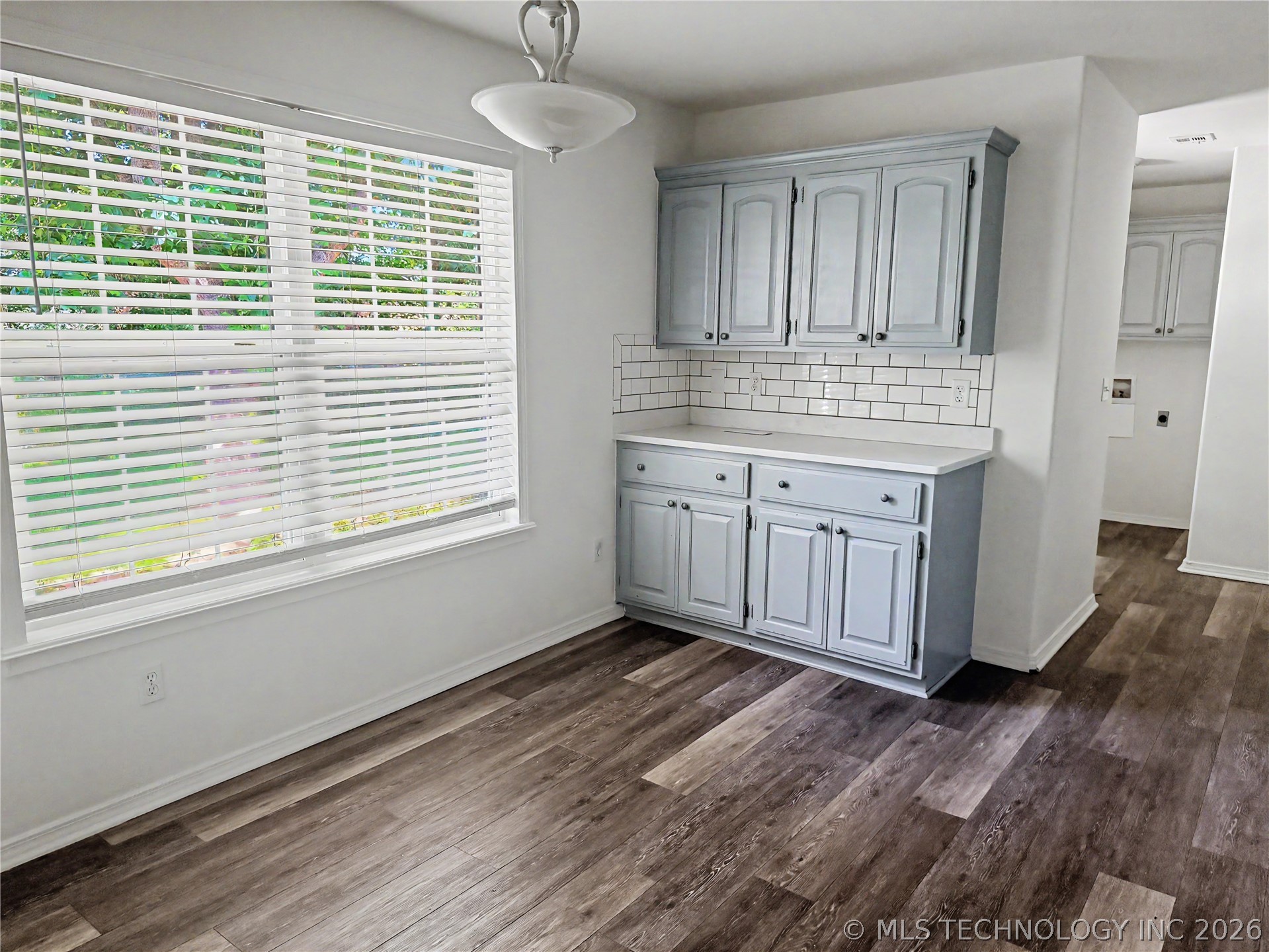 1211 W 1st Street Property Photo 13