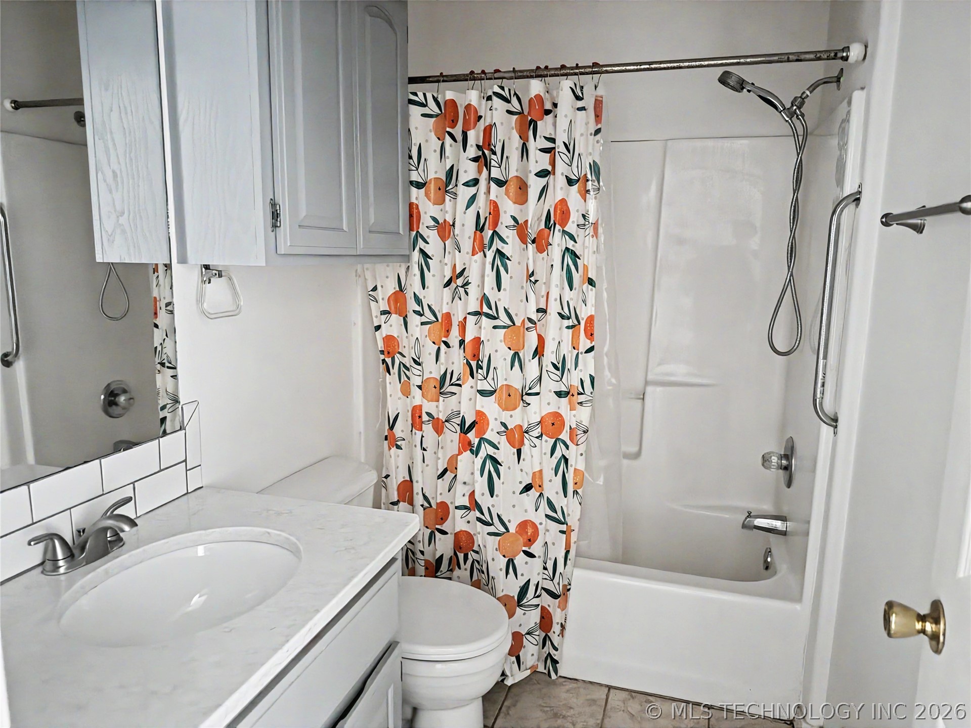 1211 W 1st Street Property Photo 16