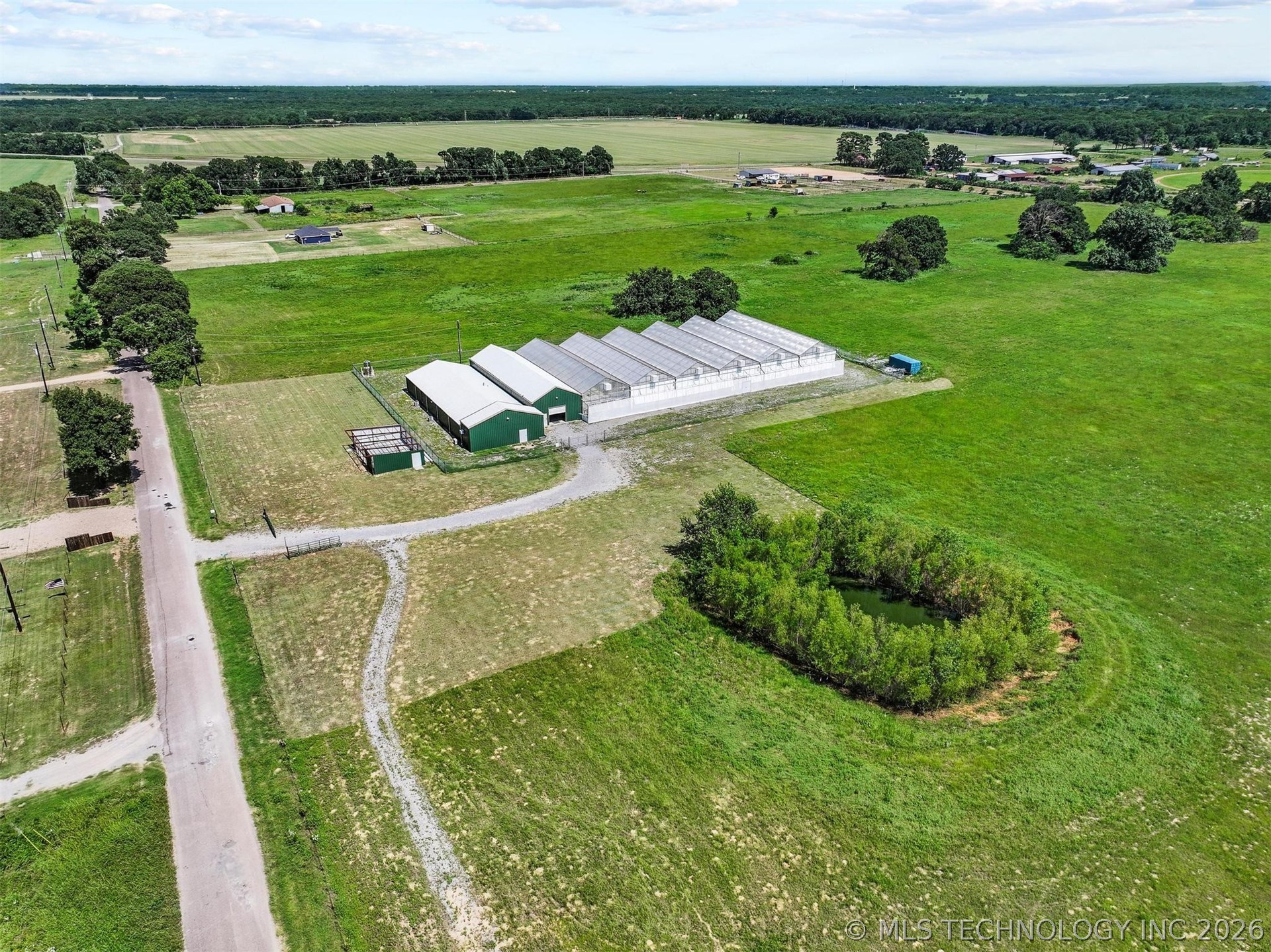 487 Davis Acres Road Property Photo 1