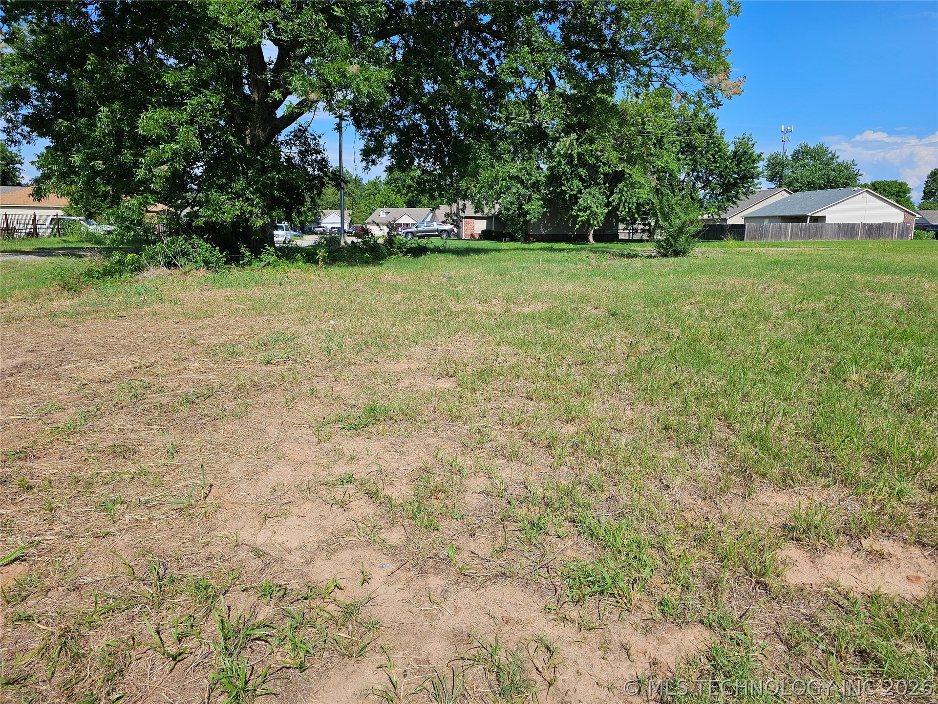 13218 S 78th East Avenue Property Photo 9