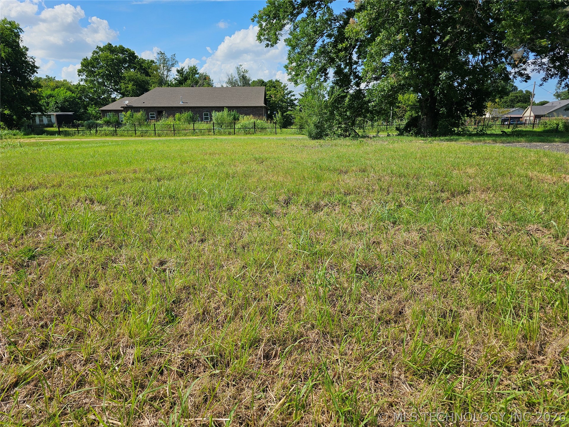 13218 S 78th East Avenue Property Photo 18
