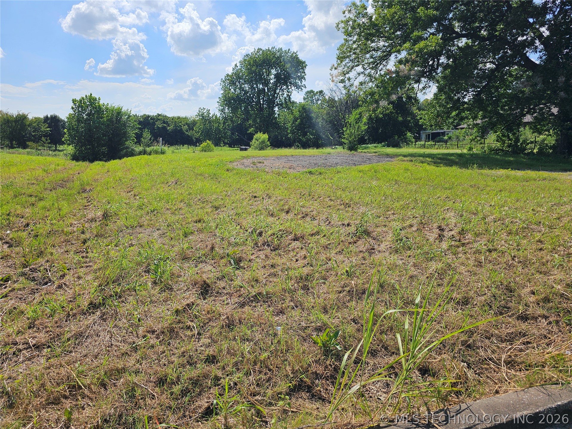 13218 S 78th East Avenue Property Photo 24