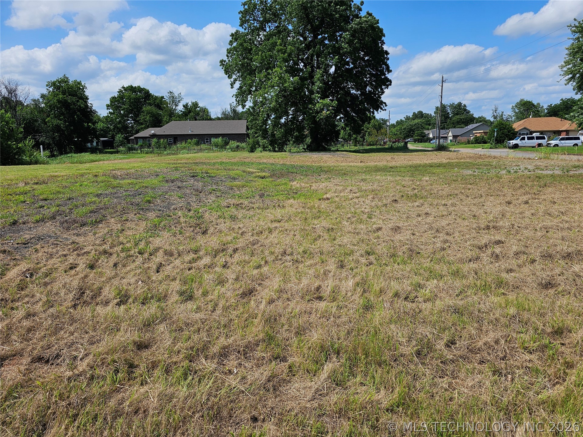 13230 S 78th East Avenue Property Photo 11