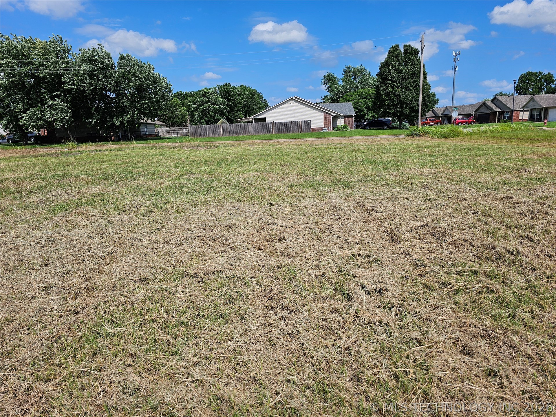 13230 S 78th East Avenue Property Photo 17
