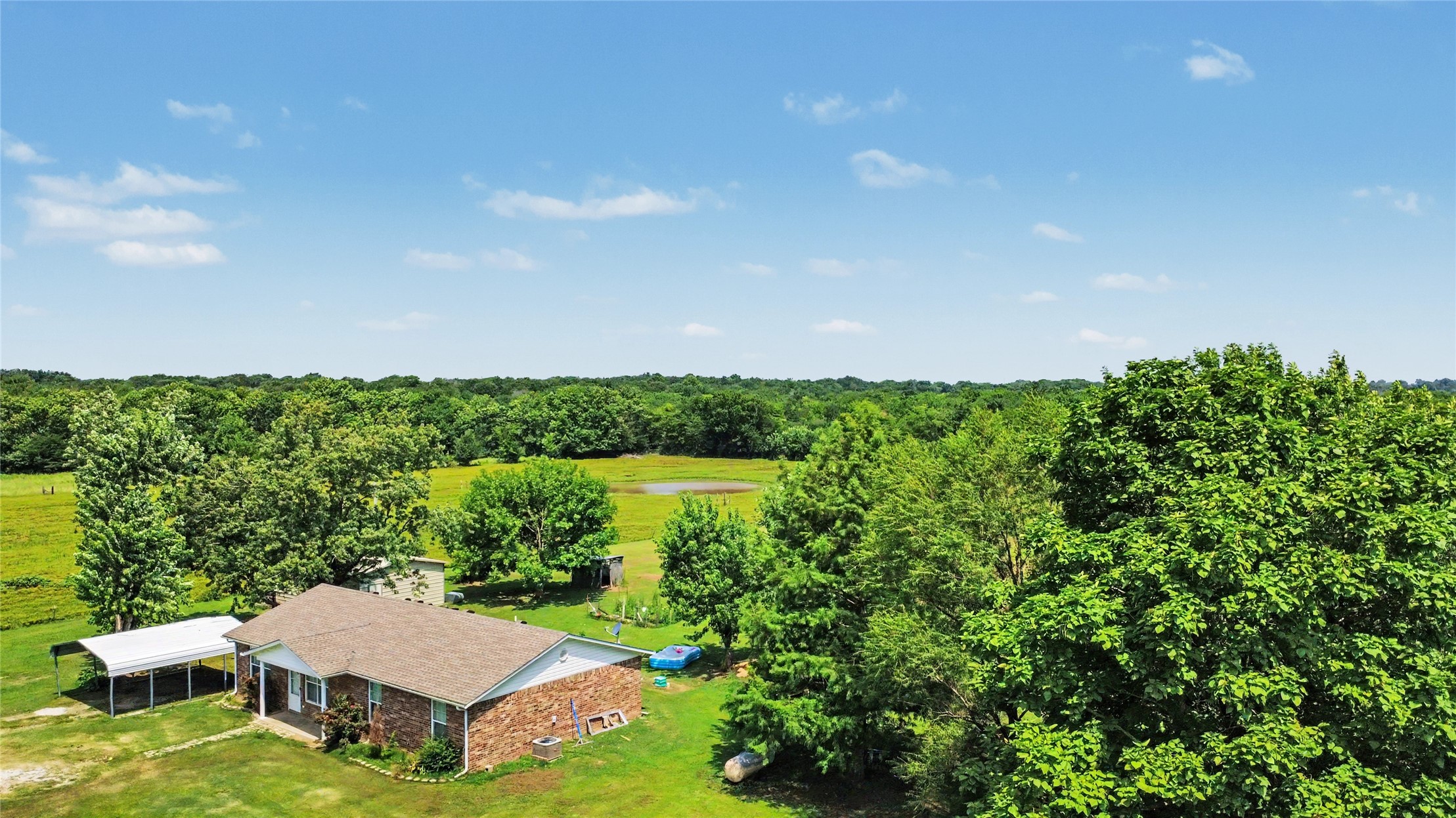 3034 E Davis Field Road Property Photo 2