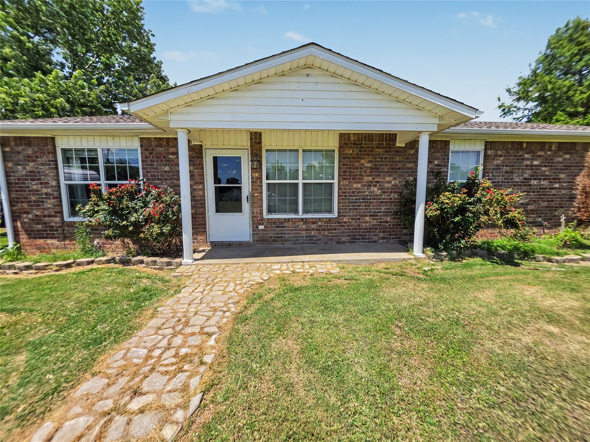 3034 E Davis Field Road Property Photo 5