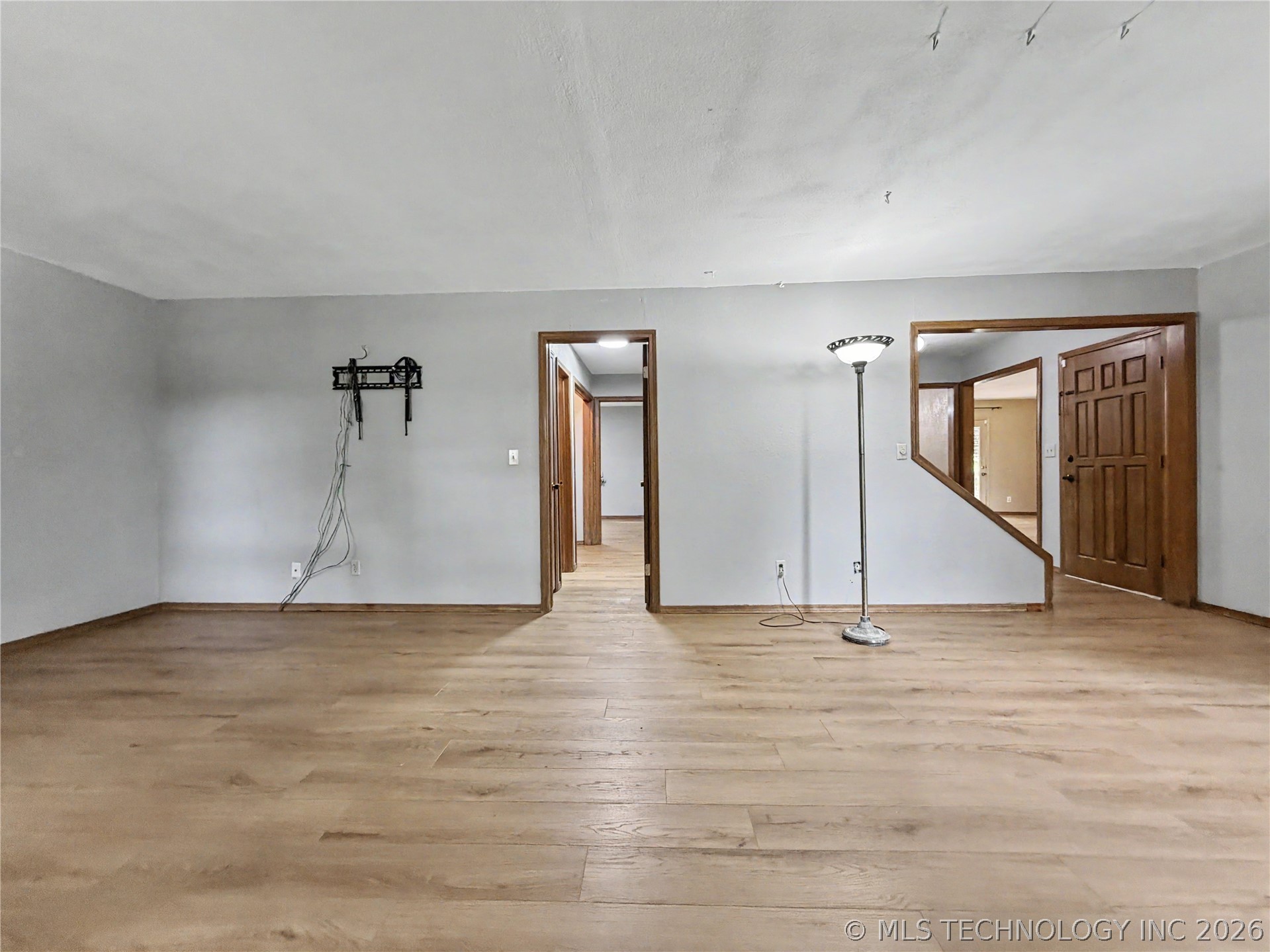 17589 Wedgewood Drive Property Photo 12