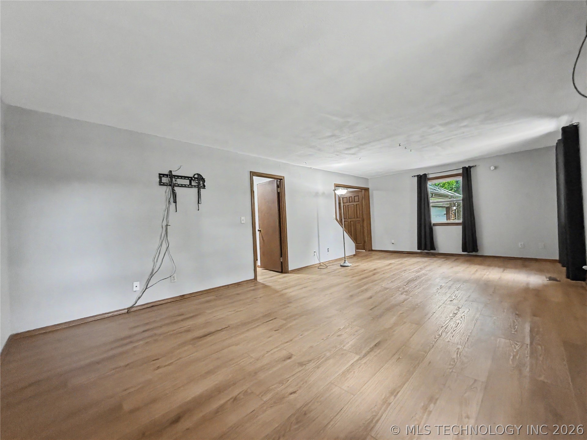 17589 Wedgewood Drive Property Photo 13