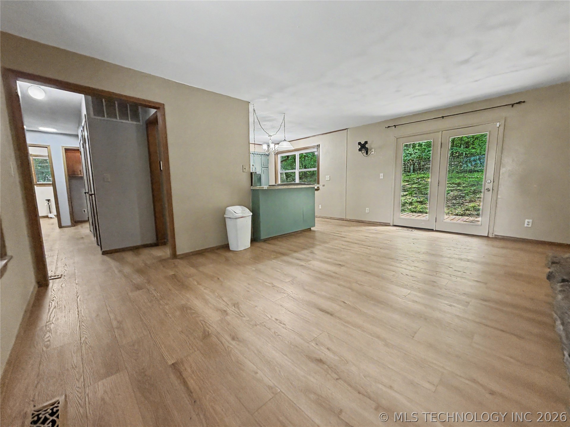 17589 Wedgewood Drive Property Photo 18