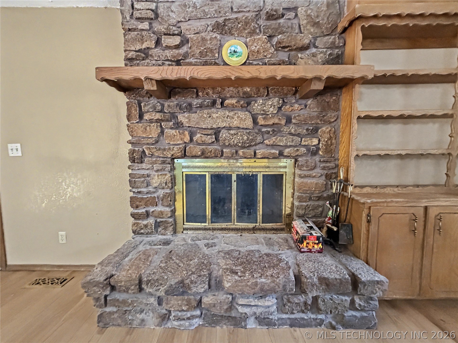 17589 Wedgewood Drive Property Photo 20