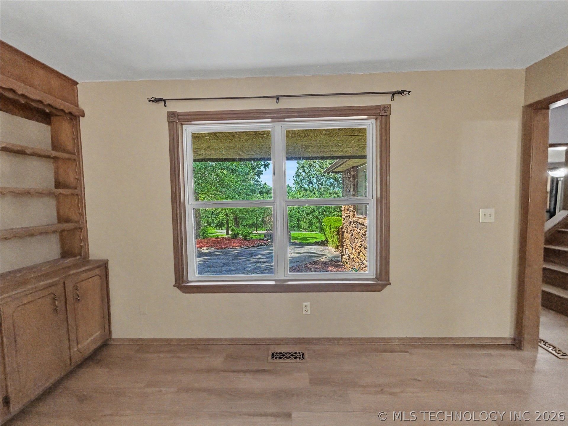 17589 Wedgewood Drive Property Photo 22