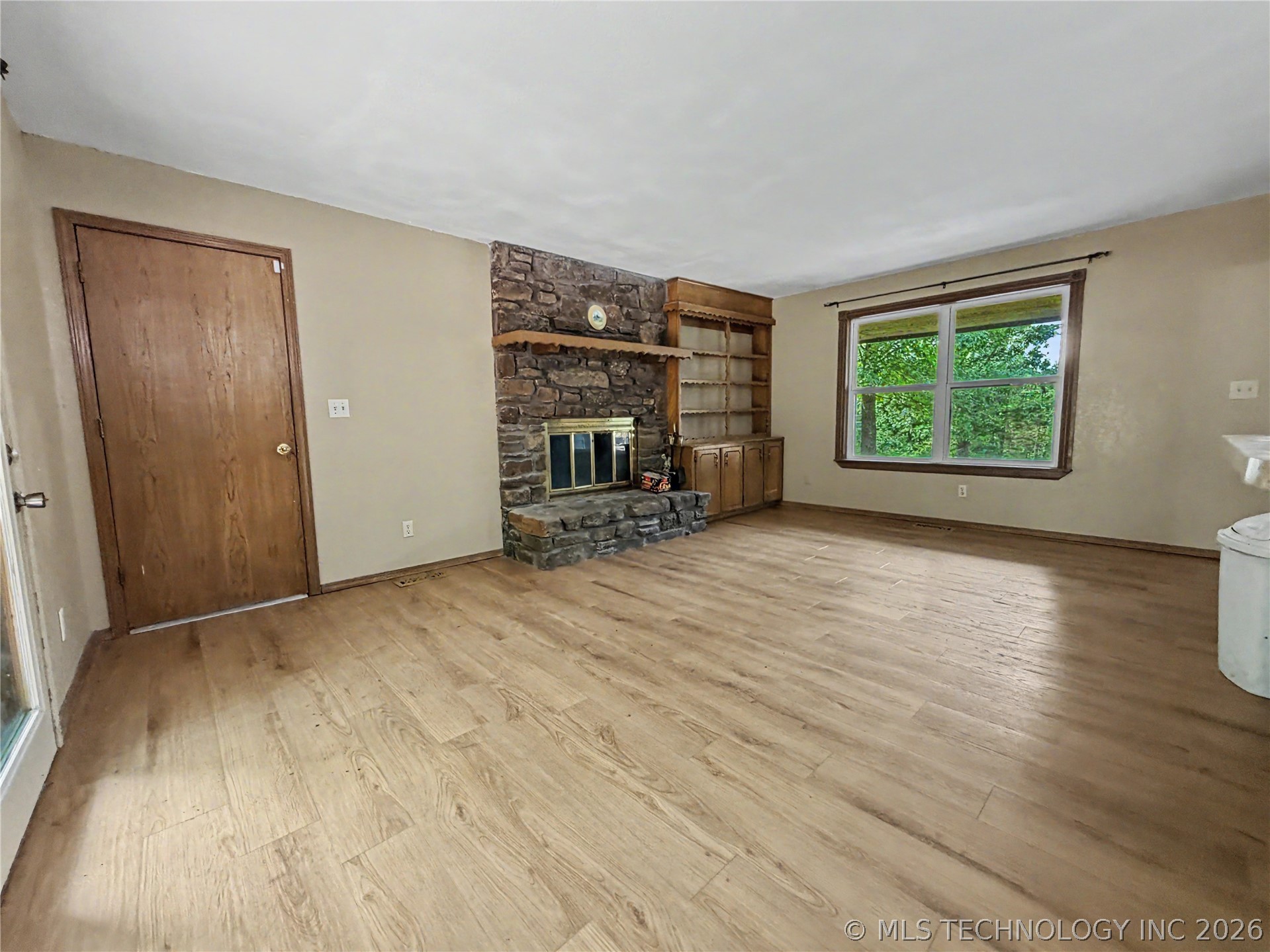 17589 Wedgewood Drive Property Photo 25