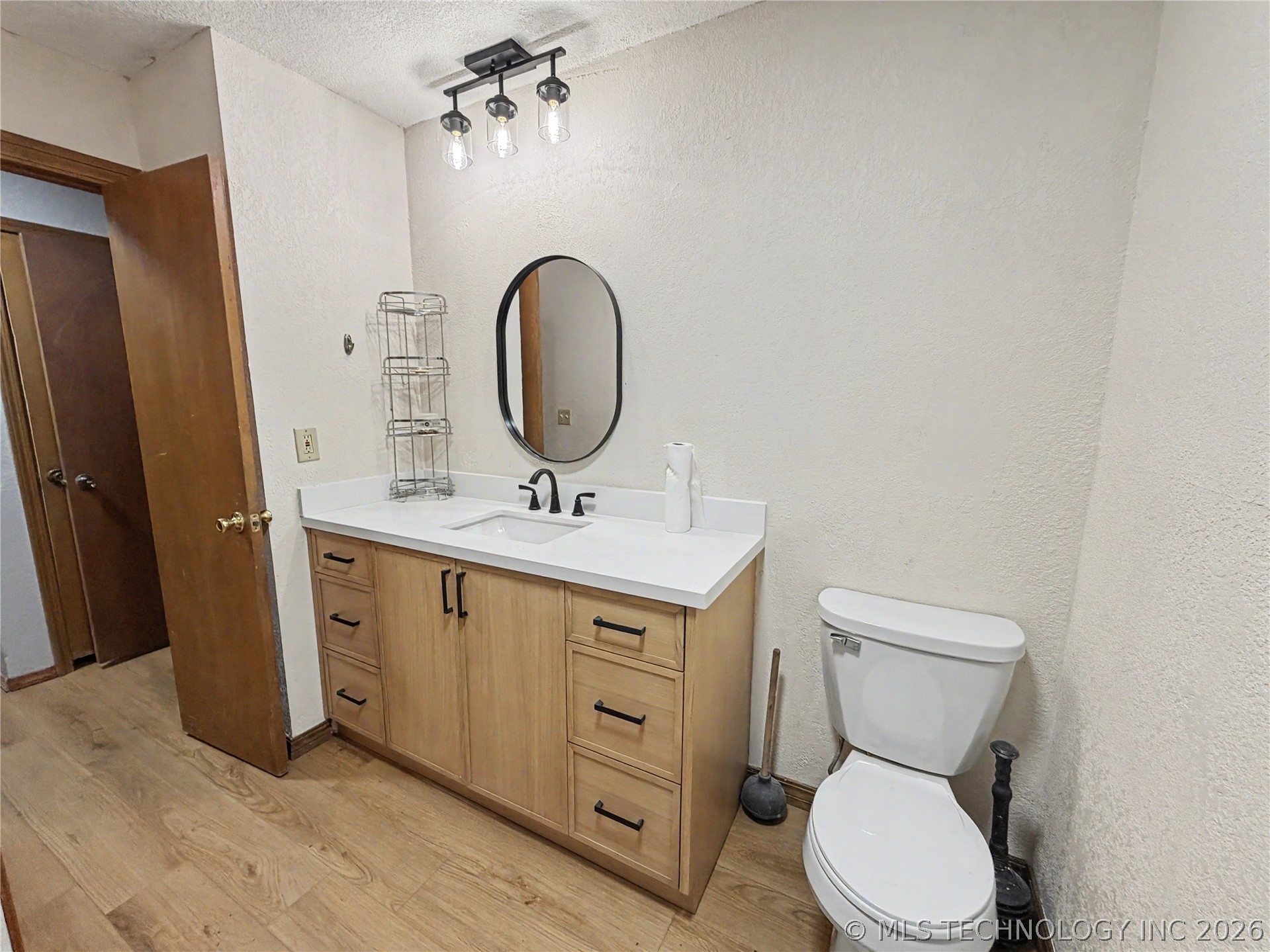 17589 Wedgewood Drive Property Photo 43