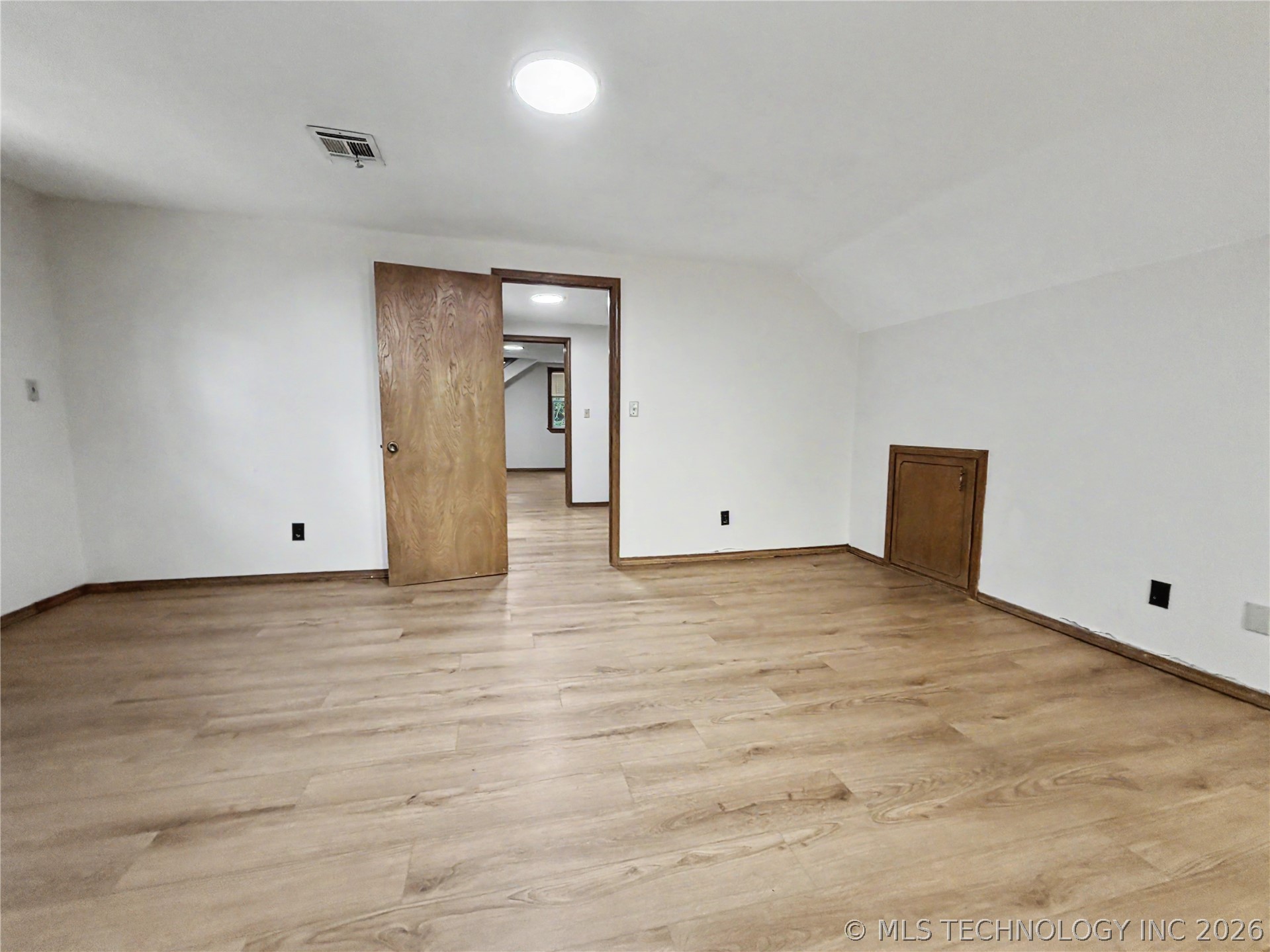 17589 Wedgewood Drive Property Photo 51