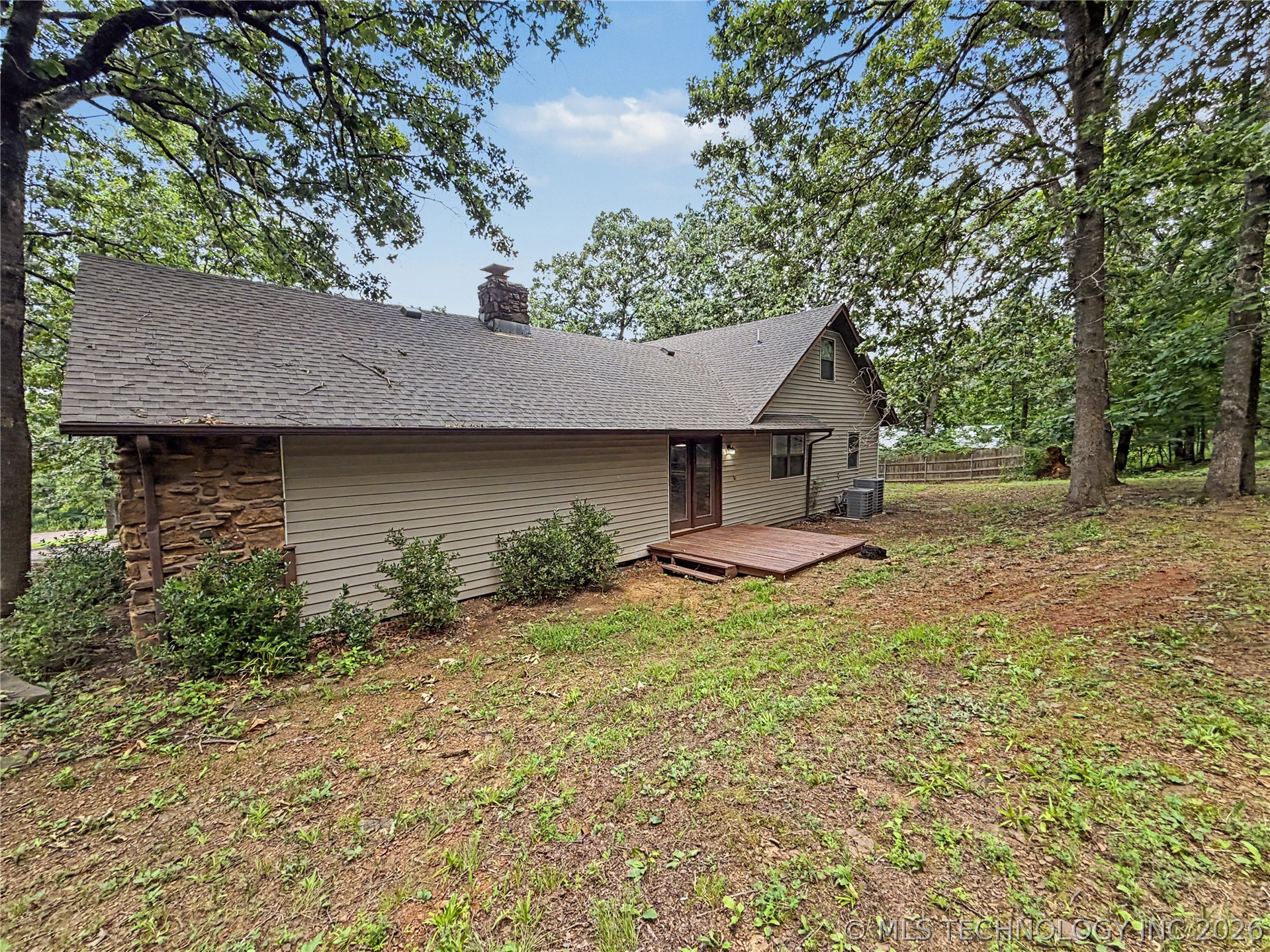 17589 Wedgewood Drive Property Photo 80