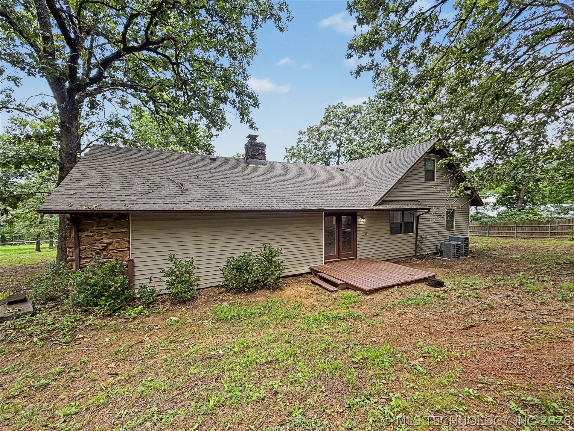 17589 Wedgewood Drive Property Photo 81