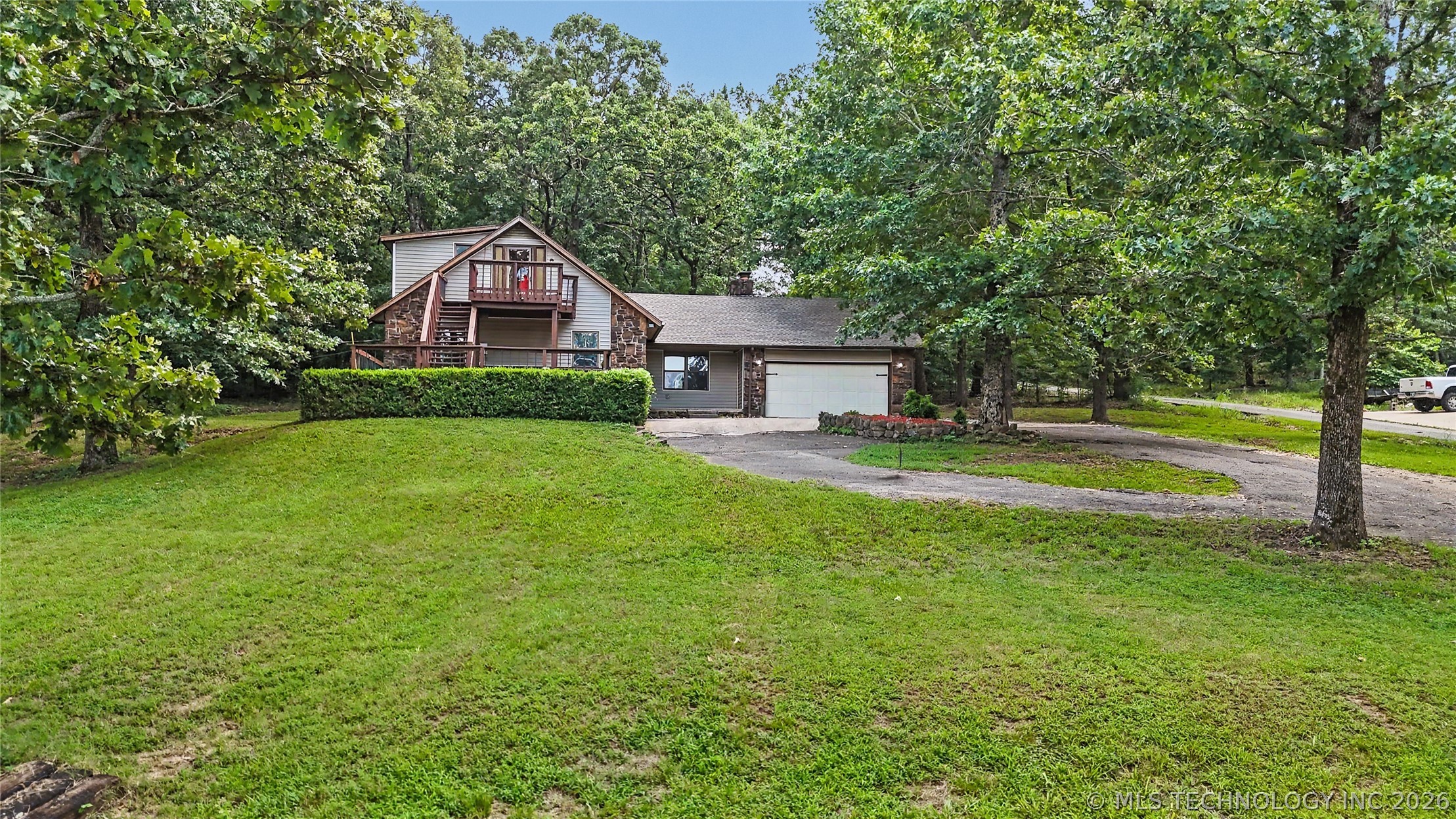 17589 Wedgewood Drive Property Photo 83